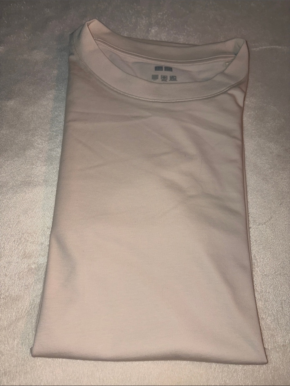 UNIQLO AIRism Long Sleeve Tee in Light Beige Size Medium
